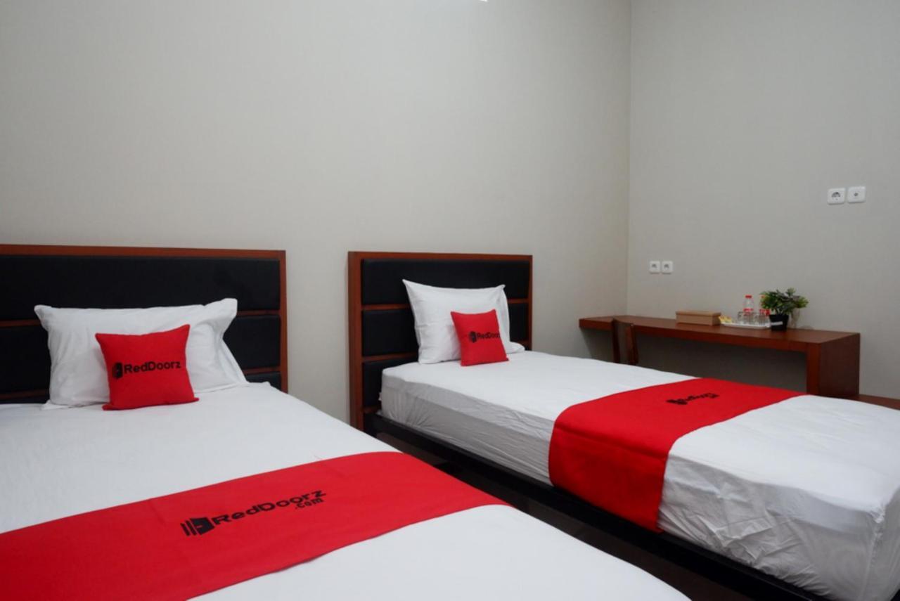 Reddoorz Near Kampus Ump Purwokerto 2 Hotel Sumbang Buitenkant foto
