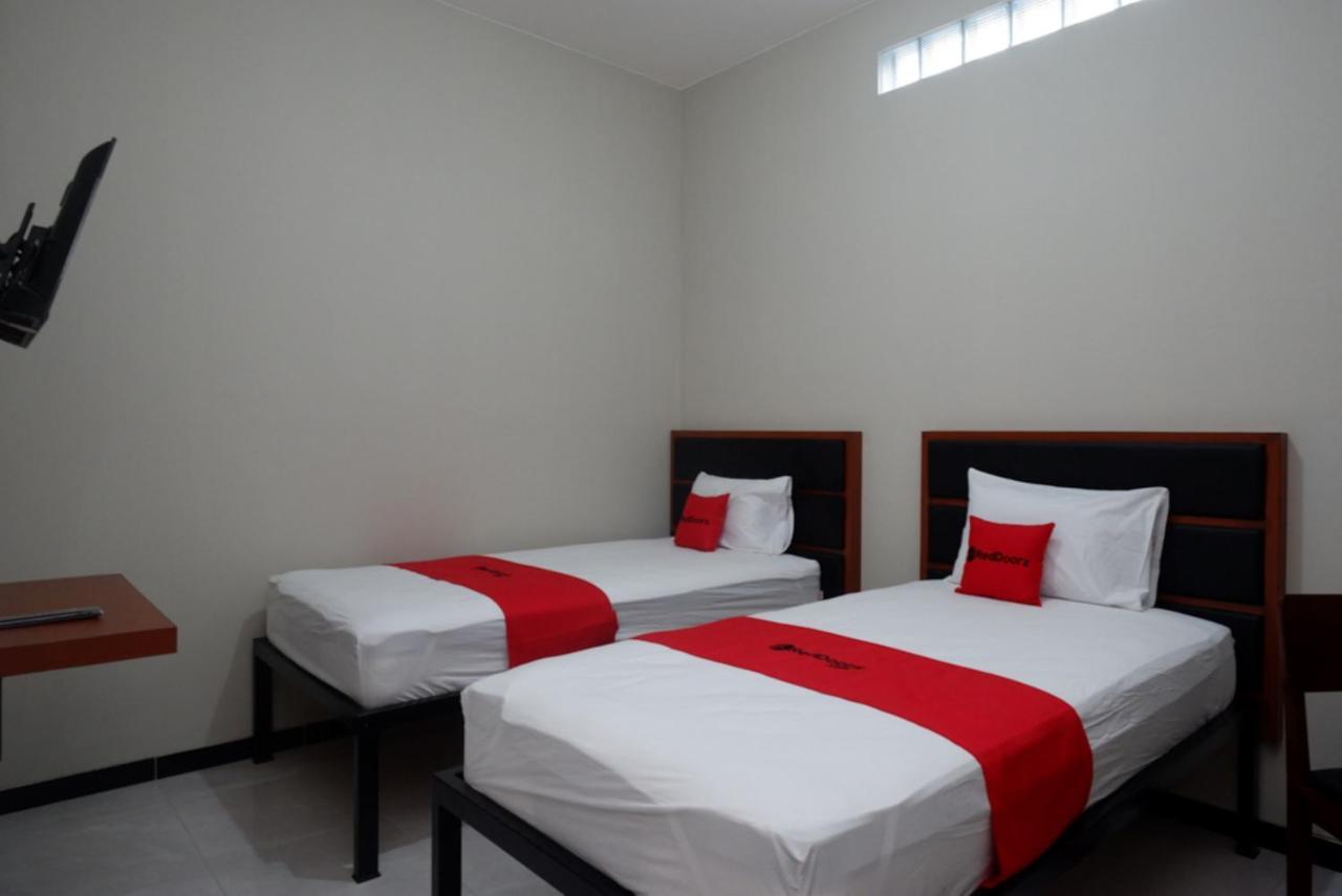 Reddoorz Near Kampus Ump Purwokerto 2 Hotel Sumbang Buitenkant foto