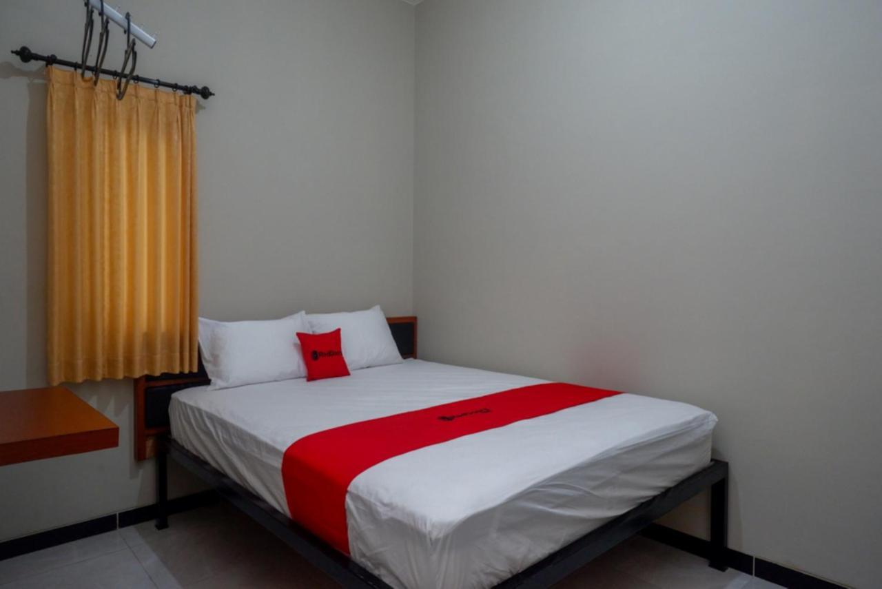 Reddoorz Near Kampus Ump Purwokerto 2 Hotel Sumbang Buitenkant foto