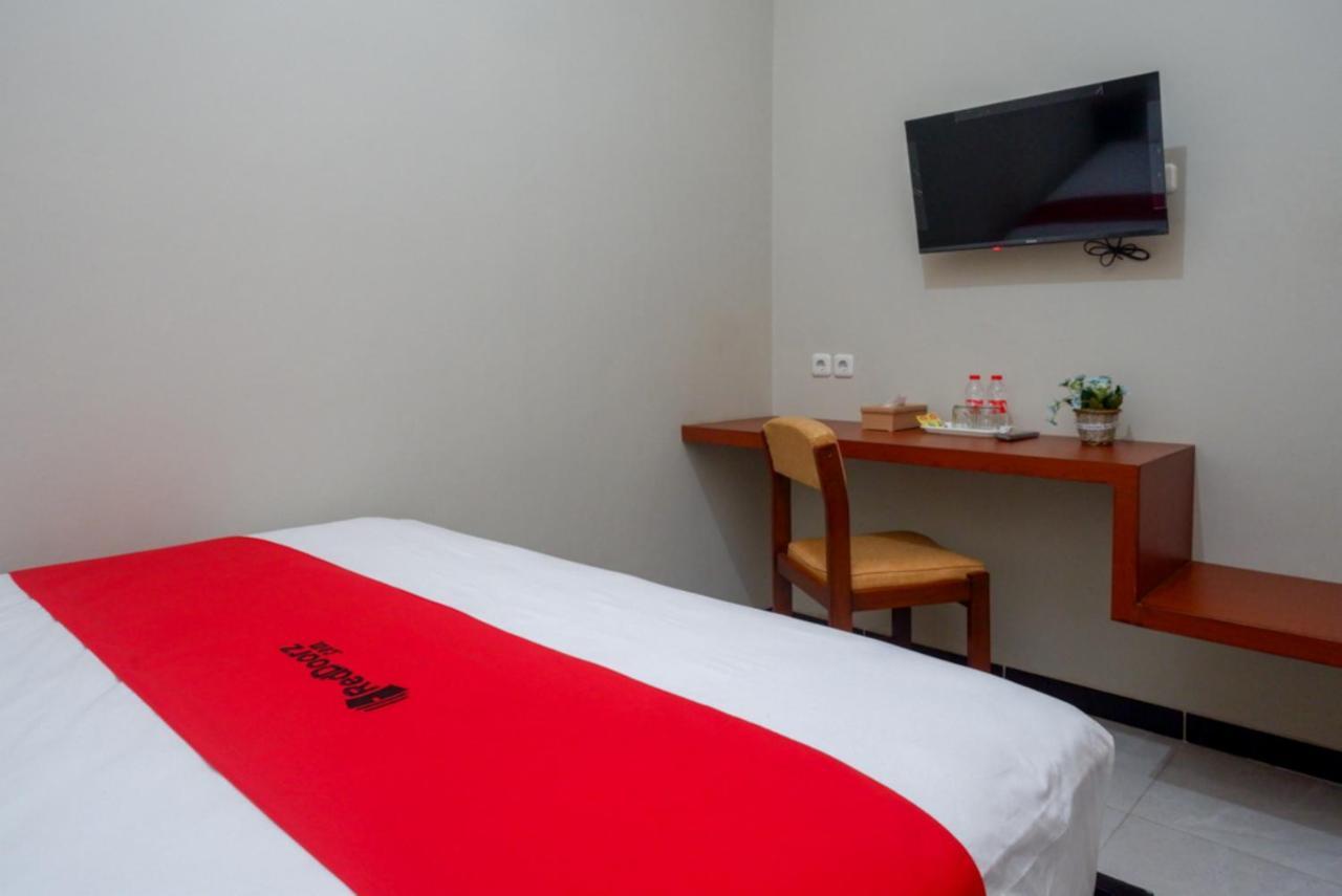 Reddoorz Near Kampus Ump Purwokerto 2 Hotel Sumbang Buitenkant foto