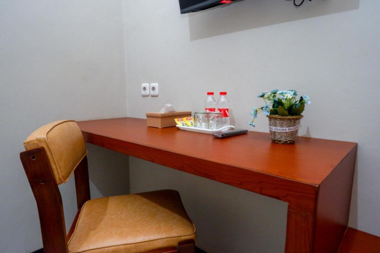 Reddoorz Near Kampus Ump Purwokerto 2 Hotel Sumbang Buitenkant foto