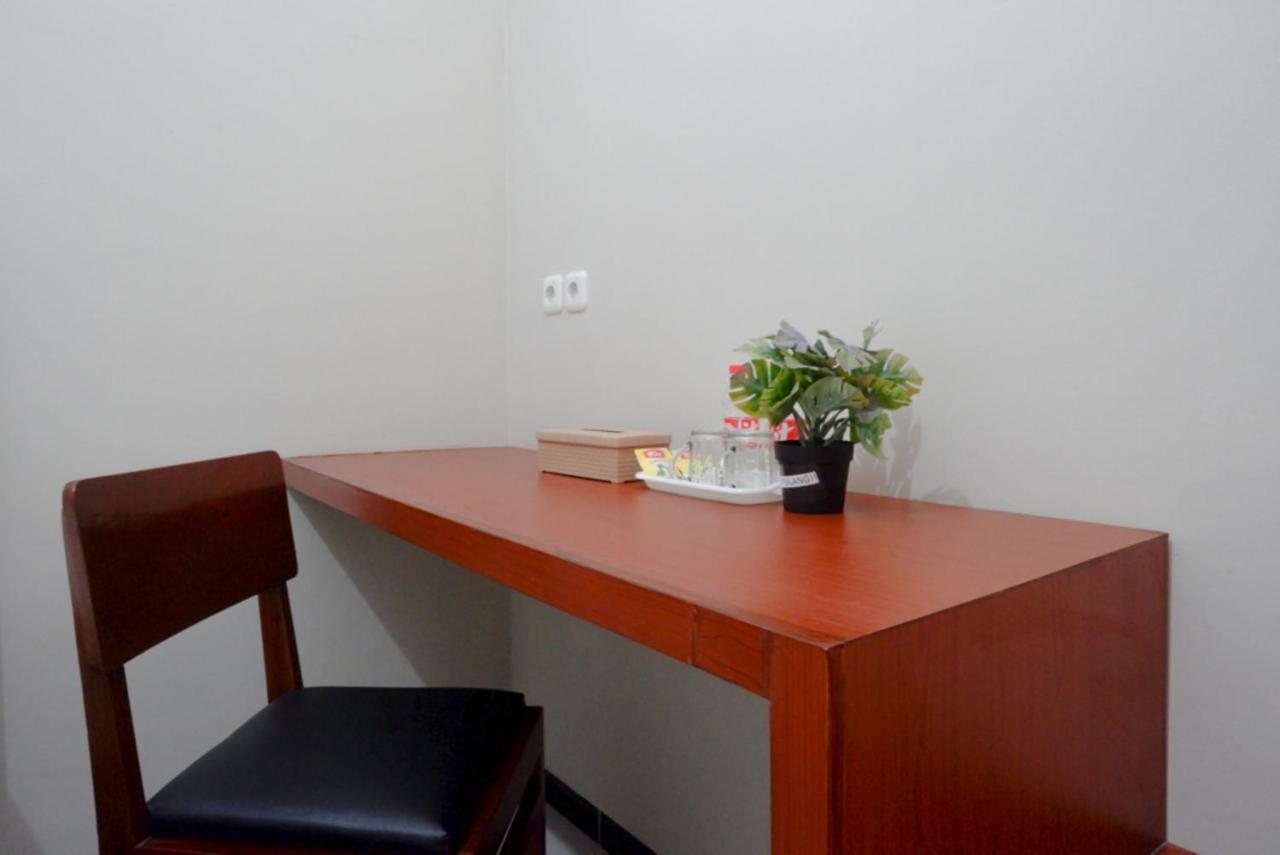 Reddoorz Near Kampus Ump Purwokerto 2 Hotel Sumbang Buitenkant foto