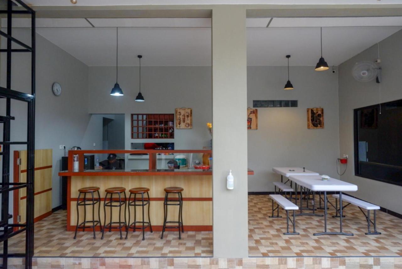 Reddoorz Near Kampus Ump Purwokerto 2 Hotel Sumbang Buitenkant foto