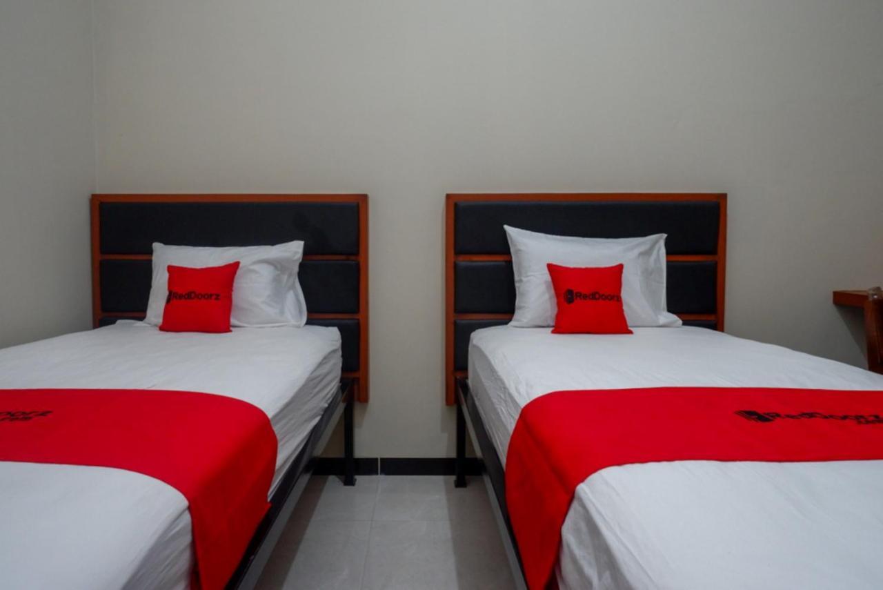 Reddoorz Near Kampus Ump Purwokerto 2 Hotel Sumbang Buitenkant foto